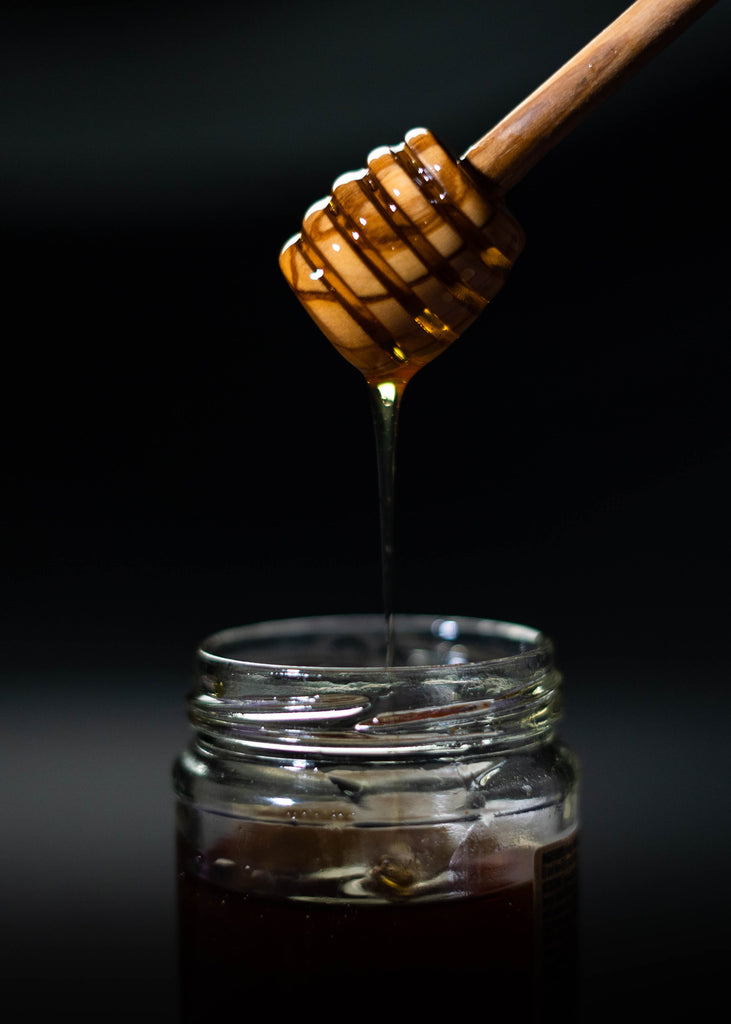 Miel de bosque: ¡El sabor más oscuro y complejo para tus marinadas!